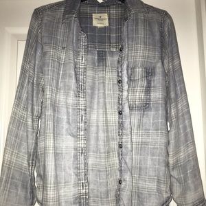 American Eagle Soft Plaid Long Sleeve